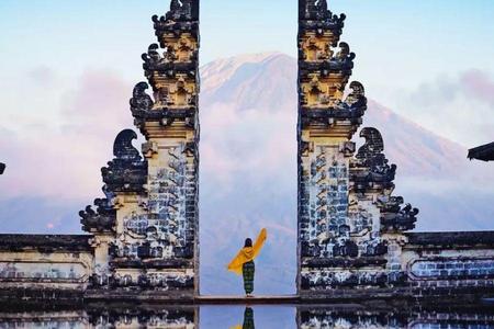 
                                                                                                東海岸文化之旅、ICON BALI、 天空之門、水上皇宮、SPA5日
                                                                                                