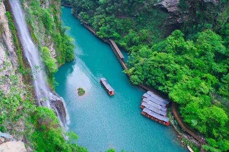 
                                                                                                張家界天門山、仙桃水鄉、鳳凰古鎮、芙蓉古鎮 、直飛武漢8日
                                                                                                
