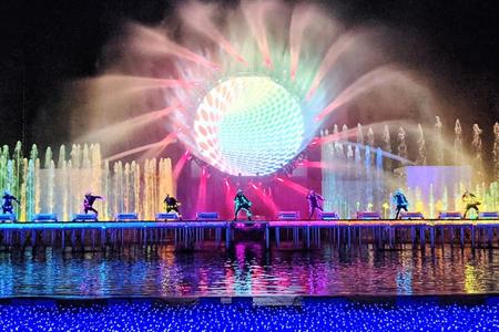 
                                                                                                【燈海雙星光】迪士尼、讀賣樂園、水晶宮、天晴號、阿美橫、螃蟹、溫泉5日
                                                                                                