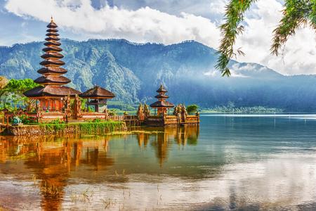 
                                                                                                小資趴趴GO峇里島5日-藍色公路、東南亞最大星巴克、德哥拉朗梯田俱樂部
                                                                                                