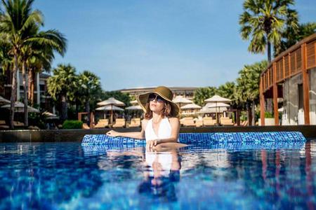 
                                                                                                【典藏華欣】保證入住頂級洲際酒店兩晚、叢林水上樂園、米推海南雞飯 五日
                                                                                                