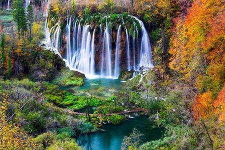 
                                                                                                【克斯蒙】布雷德湖手搖船、十六湖、古城海鮮、雙遊船纜車、四晚五星10日
                                                                                                