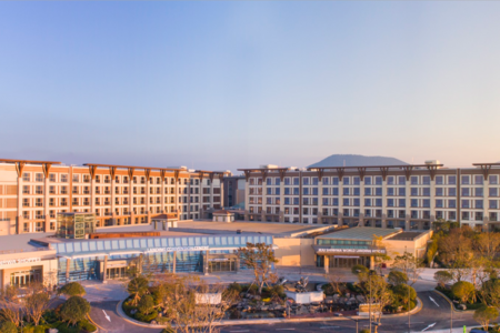 
                                                                                                【全程五星藍鼎】神話樂園、史努比庭園、星巴克花園、飯店頂級自助晚餐5日
                                                                                                