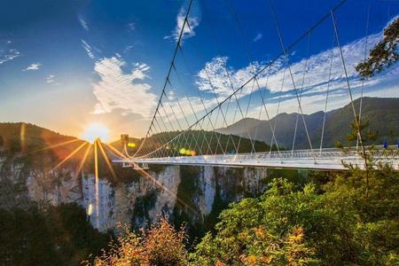 
                                                                                                【深度兩湖】張家界武陵源、天門山、大峽谷玻璃橋、鳳凰古城、荊州古城8日
                                                                                                