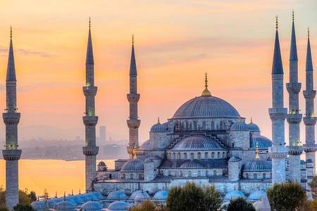 
                                                                                                幻藍土耳其~藍色清真寺、純白棉堡、洞穴旅館、番紅花10日(當日抵達)
                                                                                                