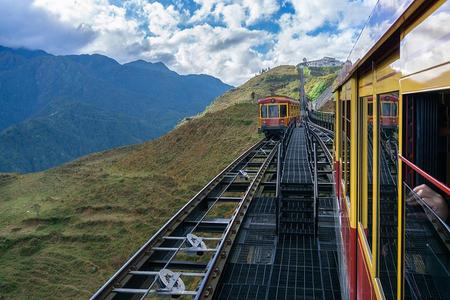 
                                                                                                【越捷】北越沙壩雲霧仙境～番西邦傳奇纜車.龍雲天空步道.下龍灣遊船六日
                                                                                                