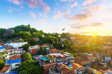 
                                                                                                走進廈門 浪漫鼓浪嶼、雲水謠秘境、泉州千年古都、按摩放鬆之旅 5日
                                                                                                