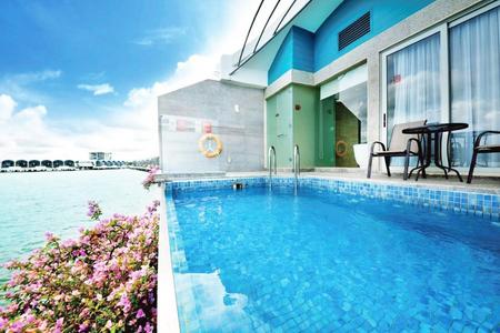 
                                                                                                馬來雙花假期｜大紅花Villa渡假、娘惹文化體驗、雙子星、SPA5日
                                                                                                