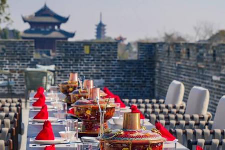 
                                                                                                江南櫻您而來、潮樂之城尊享城牆火鍋、全球超大「金球」南潯希爾頓酒店六日
                                                                                                