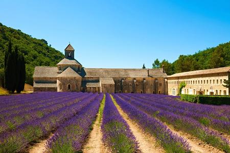 
                                                                                                【南法花季】普羅旺斯薰衣草．卡爾卡頌城堡．TGV．米其林饗宴10日
                                                                                                