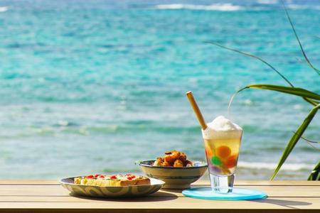 
                                                                                                【夏遊沖繩小旅行】海洋博館、銀河半潛艇、美國村、瀨長島、星野咖啡5日
                                                                                                