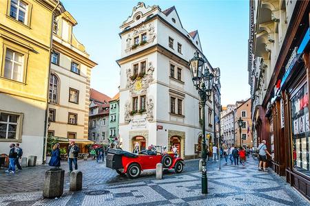 
                                                                                                星宇奧捷｜湖區飯店、三晚五星布拉格、哈斯塔特、卡希納城堡、國王湖10日
                                                                                                