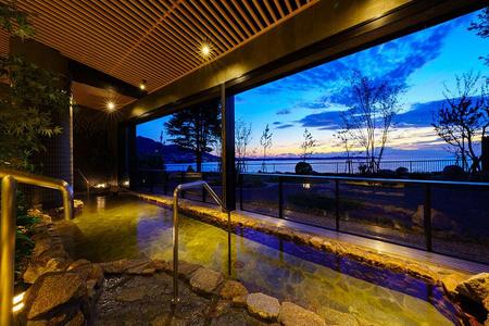 
                                                                                                【精選九州5日】神話高千穗、柳川遊船、別府溫泉、漫遊福岡一日
                                                                                                