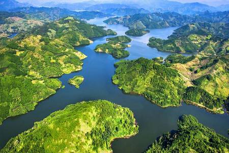 
                                                                                                台中出發~精選貴州、黃果樹大瀑布、萬峰林、青岩古鎮、天龍屯堡景區8日
                                                                                                