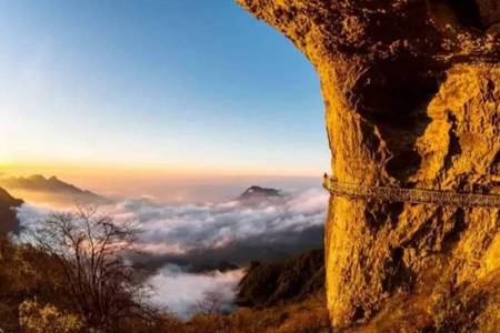 
                                                                                                經典重慶~天生三橋、仙女山、武陵山大裂谷、洪崖洞建築夜景八日
                                                                                                