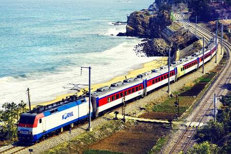 
                                                                                                【楓雪嶽】新興寺、三岳山纜車、濱海鐵道之旅、船橋莊、古宮韓服、明洞5日
                                                                                                