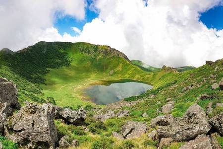 
                                                                                                【濟州島漢拏山】征服韓國之巔・登頂白鹿潭・火山秘境5日(一站彩妝)
                                                                                                