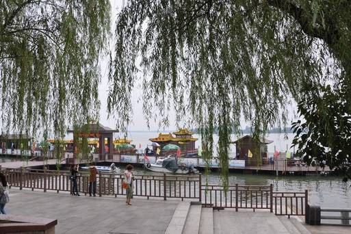 柳葉湖