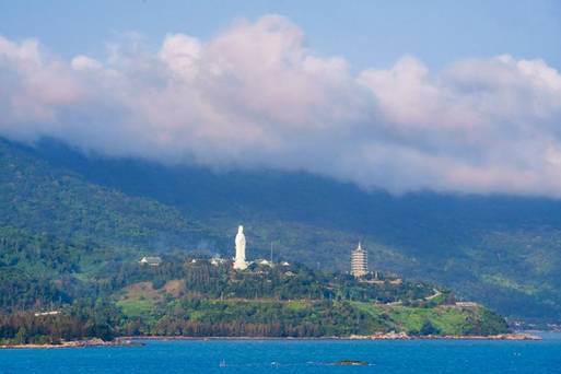 山茶半島、 靈應寺