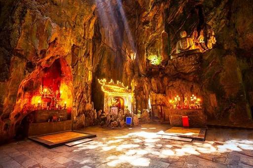 中區-The Marble Mountains