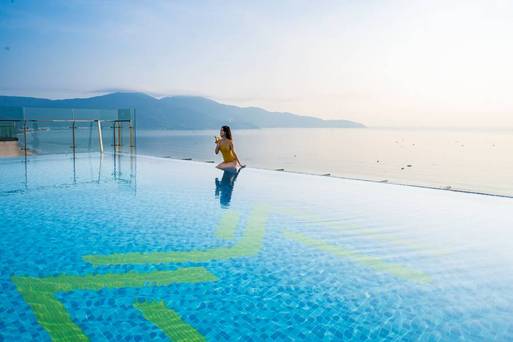 Maximilan Hotel