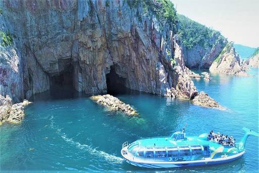 青海島遊船