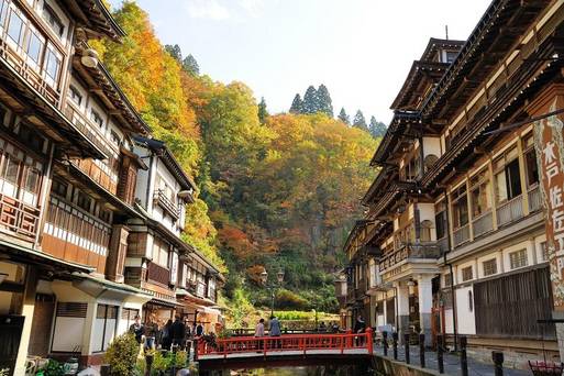 銀山溫泉