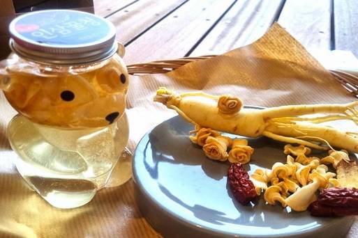稻花農夫體驗(辣椒醬+石磨咖啡 DIY、韓式拌飯體驗、小熊人蔘蜂蜜罐)