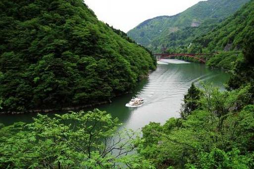 庄川峽縣定公園‧長崎橋遊覽船