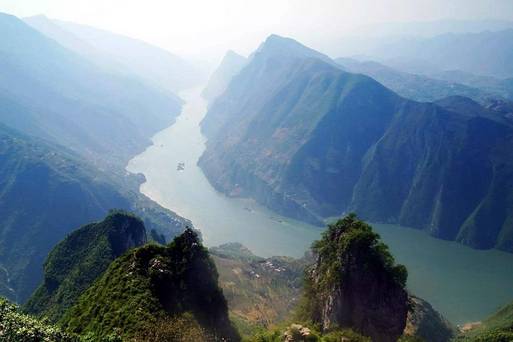 兩壩一峽