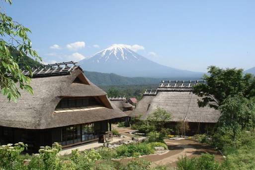 西湖根場合掌村