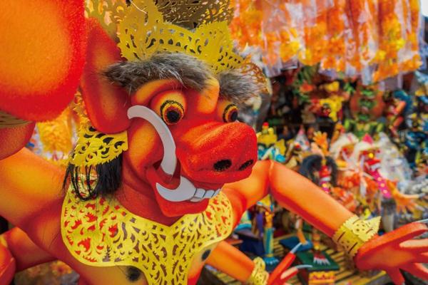 峇里島迎新年-踩街遊行、烏布藝術之旅、SPA、藍铂瀑布5日