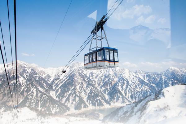 【精選北陸】立山雪牆絕景、漫步上高地、童話白川鄉、飛驒牛、雙溫泉6日