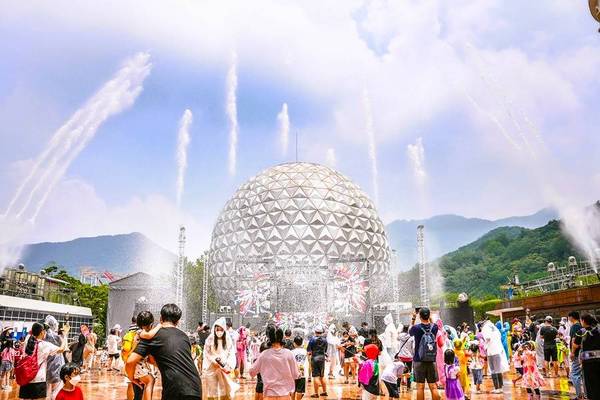【享趣韓國雙樂園】一晚五星~樂高&首爾樂園.可愛羊駝世界.韓服體驗5日(一站彩妝)