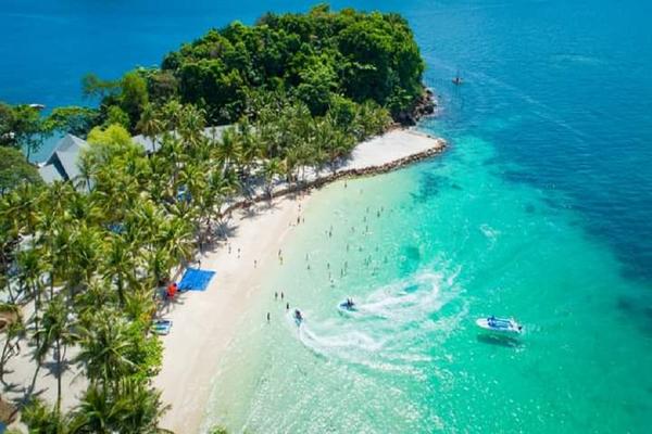 星宇富國樂悠遊~快艇跳島SUP空拍趣.跨海纜車雙樂園.五星沙灘酒店5日
