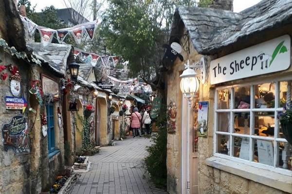 【精選九州】悠遊阿蘇、熊城風情、嬉遊雙電車、美饌燒肉放題，兩晚溫泉5日(中華CI110/111)