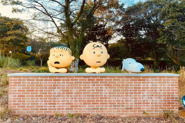 跟著知名YT玩濟州●五星藍鼎、韓服遊神話、史努比、松堂童話、海女村5日(不進人蔘.保肝)