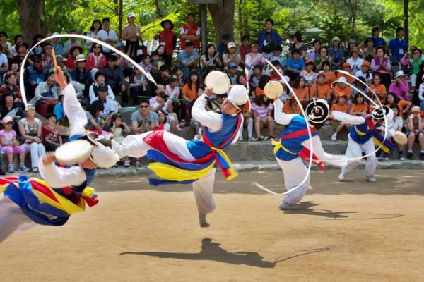 【不進人蔘保肝】韓國民俗村、韓服遊古宮、抱川藝術谷、弘大明洞逛街5日