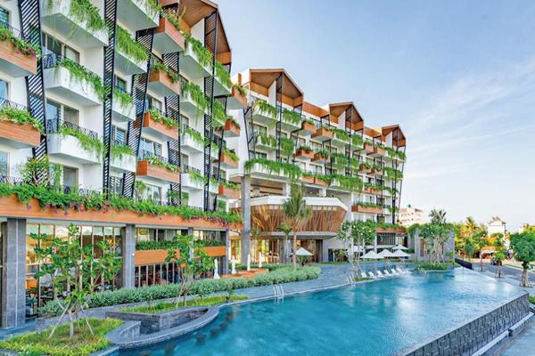 《典藏峴港》特色古董車、龍蝦米其林美食饗宴、全程五星酒店六日(越捷航空)