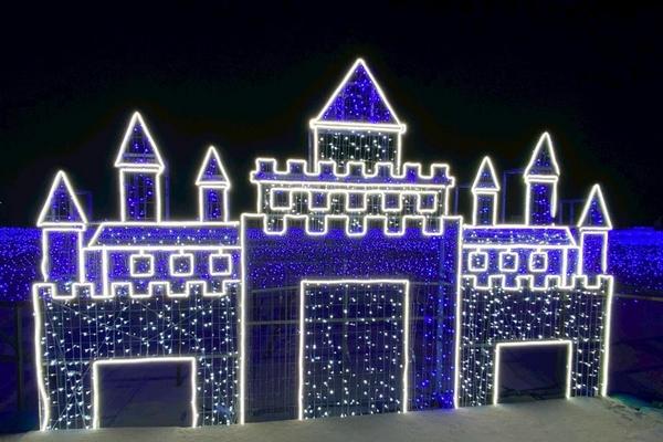 【年終清倉】釜山光之慶典、樂天冒險樂園、草莓農場、汗蒸幕、海景步道5日(不進保肝)