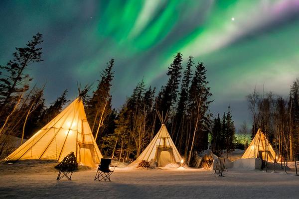 【舞動極光】黃刀鎮極光.露易斯湖城堡飯店.硫磺山纜車.太空針塔12日