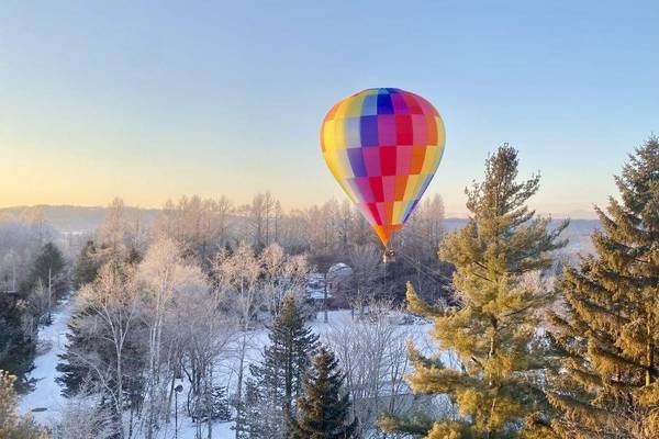 【冰晶閃耀北海道】破冰船・熱氣球・雪樂園・銀河流星瀑布・藻岩山纜車6日