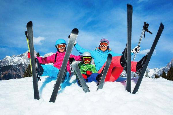 五星金海樂天~冬遊釜山伊甸滑雪.夢幻水族館.SPA LAND汗蒸幕5日(一站彩妝)