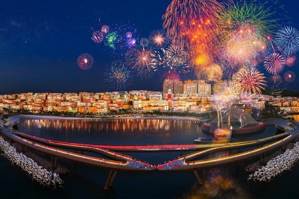 【馬舞春風喜迎春】海角星樂園〜浪漫富國島跨海纜車˙奢華五星酒店6日