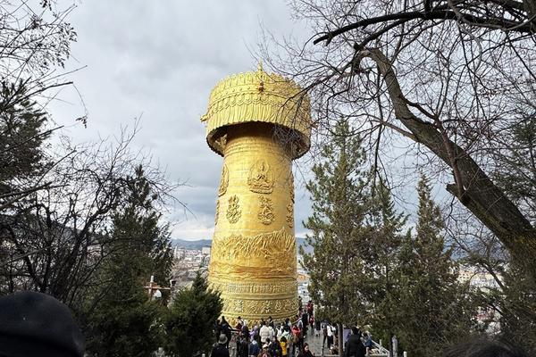 【雲南迎金馬】香格⾥拉、⽟龍雪⼭、松贊林寺、巴拉格宗、洱海、納帕海9日