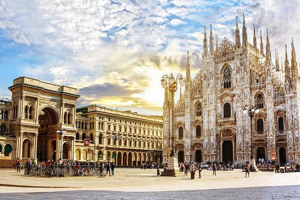 【超值義大利】直飛米蘭、威尼斯、佛羅倫斯、貢多拉遊船、時尚購物8日