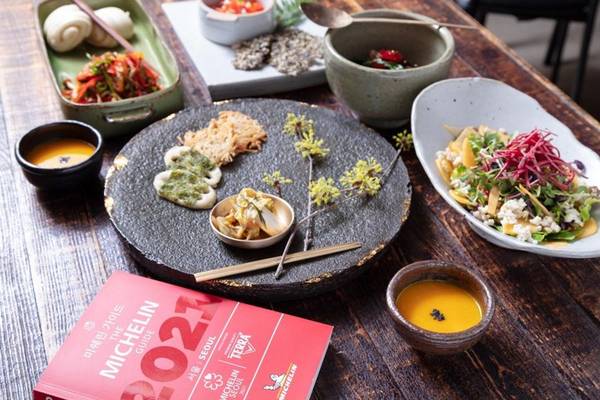 【蔬式旅行】首爾素食旅遊｜跑跑卡丁車.森林咖啡.手工甜辣醬.功夫秀5日(一站彩妝) OZ712