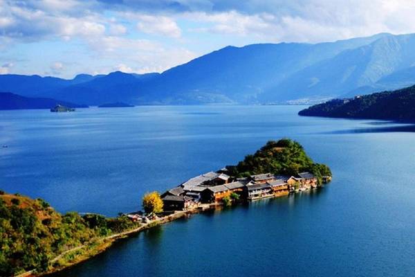 【仙境女兒國】瀘沽湖、藍月谷、麗江御宴、洱海音樂車、大理麗江雙古城8日