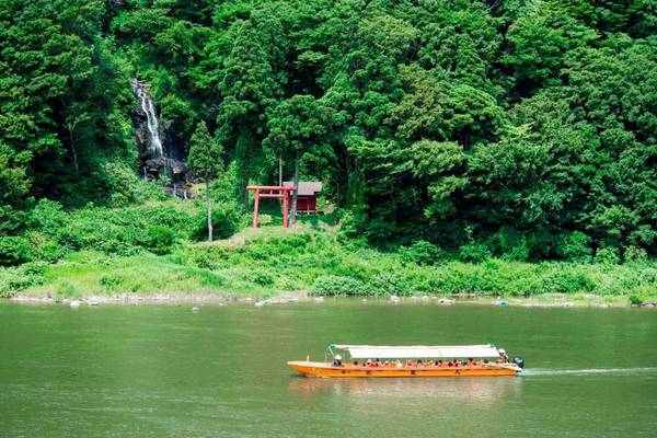 典藏東北｜保住星野、新綠最上川、角館鐵道遊、尋訪銀山溫泉、仙台青森5日