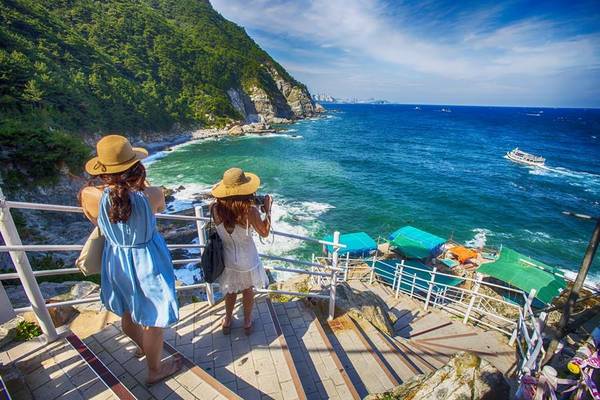 【全程無購物+無自理餐】戀戀釜山～天空艙列車、海上纜車、六星水療汗蒸幕、太宗台遊園車、龍蝦一隻雞5日-7C